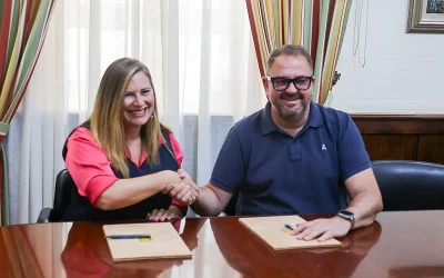 La Asociación de la Prensa de Mérida y el Ayuntamiento refuerzan su colaboración con la firma de un convenio